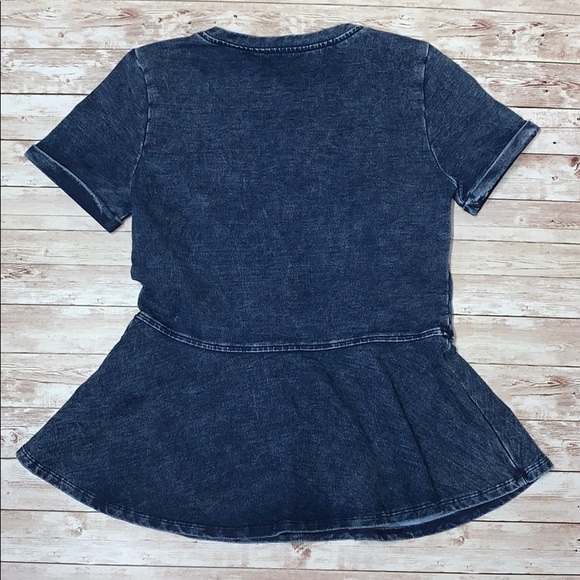 Lumiere Chambray Top - Picture 2 of 7